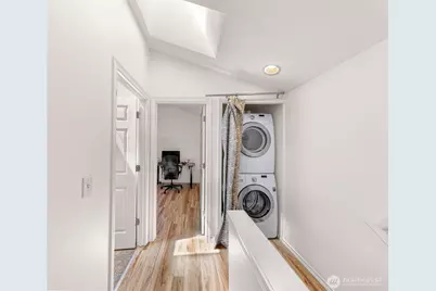8516 Nesbit Avenue N #A, Seattle, WA 98103 - Photo 16
