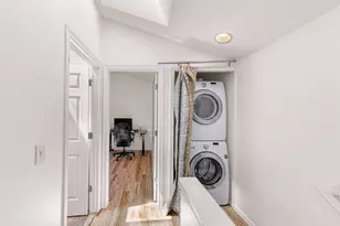 8516 Nesbit Ave N, Seattle, WA 98103 - Photo 16