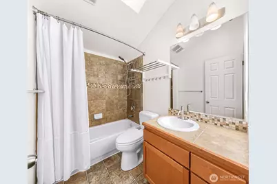 8516 Nesbit Avenue N #A, Seattle, WA 98103 - Photo 20