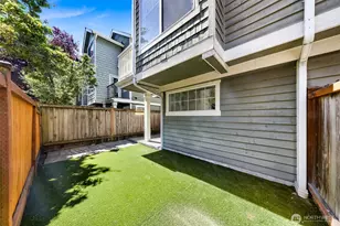 8516 Nesbit Ave N, Seattle, WA 98103 - Photo 2