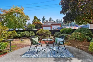 300 N 137th St, Seattle, WA 98133 - Photo 26