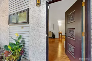 300 N 137th St, Seattle, WA 98133 - Photo 2