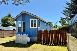 881 Magellan Ave NE, Ocean Shores, WA 98569 - Photo 2