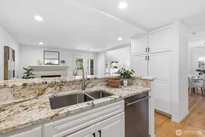 333 145th Place SE, Bellevue, WA 98007 - Photo 14