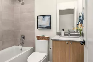 10835 11th Ave NE, Seattle, WA 98125 - Photo 18
