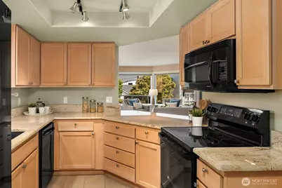 540 Dayton Street #101, Edmonds, WA 98020 - Photo 10