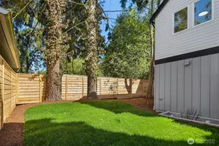 7330 25th Ave NW, Seattle, WA 98117 - Photo 20