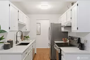 2034 14th Ave W, Seattle, WA 98119 - Photo 6
