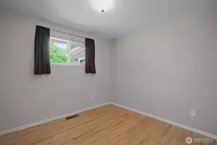 738 Wallin St, Bremerton, WA 98310 - Photo 32