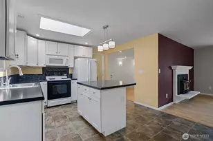 738 Wallin St, Bremerton, WA 98310 - Photo 8