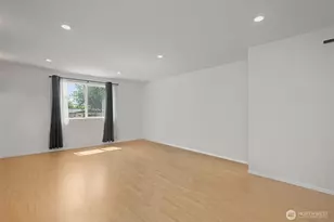 738 Wallin St, Bremerton, WA 98310 - Photo 16