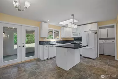 738 Wallin Street, Bremerton, WA 98310 - Photo 6