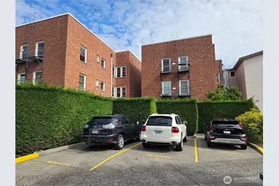 2452 Alki Avenue SW, Seattle, WA 98116 - Photo 10
