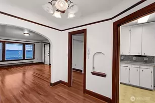 2452 Alki Ave SW, Seattle, WA 98116 - Photo 14