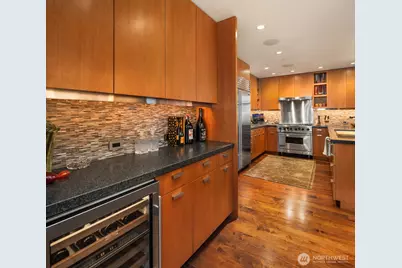 715 2nd Avenue #1504, Seattle, WA 98104 - Photo 26