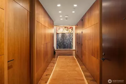 715 2nd Avenue #1504, Seattle, WA 98104 - Photo 4