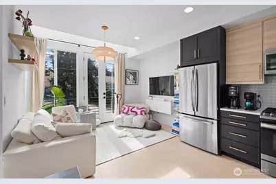 712 W Bertona Street #a, Seattle, WA 98119 - Photo 4