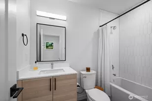 712 W Bertona St, Seattle, WA 98119 - Photo 16