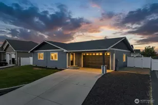 609 Eagle Nest Dr, Granger, WA 98932 - Photo 1