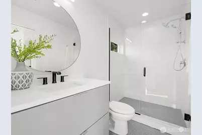 762 N 65th Street #B, Seattle, WA 98103 - Photo 14