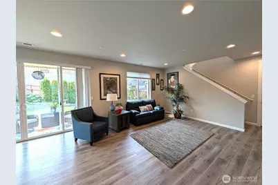 8406 57th Place NE, Marysville, WA 98270 - Photo 6
