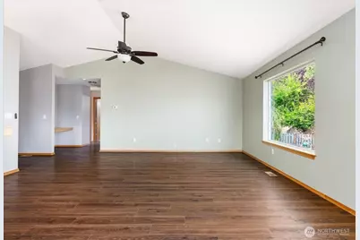 1667 NW Almond Loop, Oak Harbor, WA 98277 - Photo 12