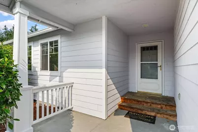 1667 NW Almond Loop, Oak Harbor, WA 98277 - Photo 4