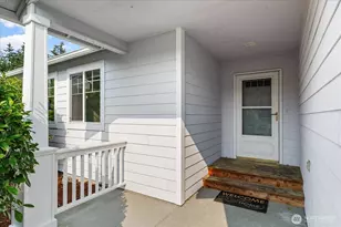 1667 NW Almond Loop, Oak Harbor, WA 98277 - Photo 4