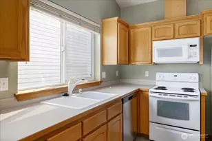 1667 NW Almond Loop, Oak Harbor, WA 98277 - Photo 10