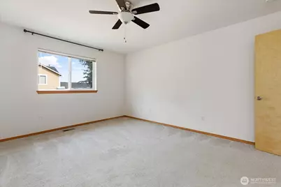 1667 NW Almond Loop, Oak Harbor, WA 98277 - Photo 20