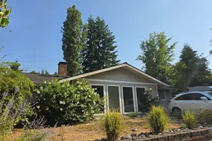 1032 NE 180th, Shoreline, WA 98155 - Photo 2