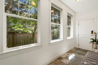 716 99th Avenue NE, Bellevue, WA 98004 - Photo 30