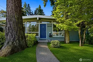 12039 SE 42nd St, Bellevue, WA 98006 - Photo 2