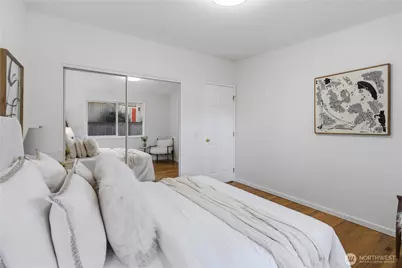 12039 SE 42nd St, Bellevue, WA 98006 - Photo 20