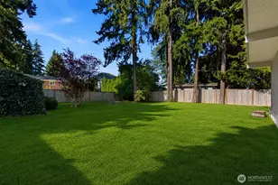 12039 SE 42nd St, Bellevue, WA 98006 - Photo 26