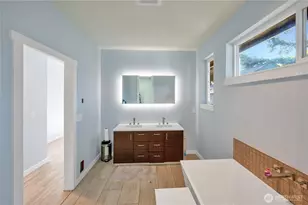 3011 Elm St, Bellingham, WA 98225 - Photo 12