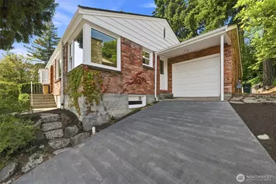 4806 Purdue Avenue NE, Seattle, WA 98105 - Photo 2