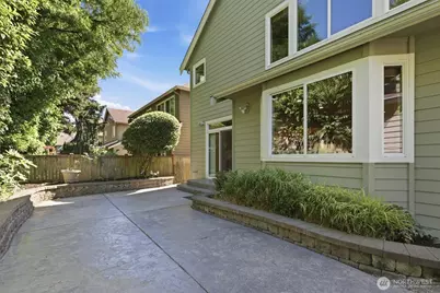 8642 NE 123rd Place, Kirkland, WA 98034 - Photo 32