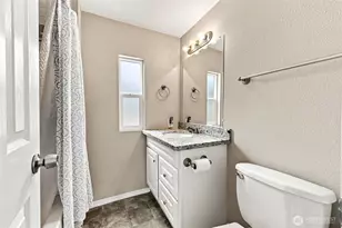 13104 Ridge Cir E, Bonney Lake, WA 98391 - Photo 10