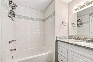 13104 Ridge Cir E, Bonney Lake, WA 98391 - Photo 14
