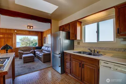 13210 Satterlee Road, Anacortes, WA 98221 - Photo 10