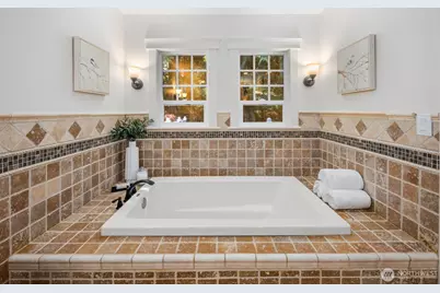 153 221st Avenue NE, Sammamish, WA 98074 - Photo 22