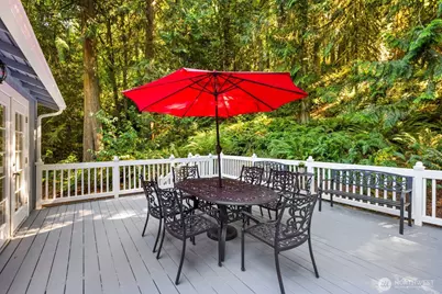 153 221st Avenue NE, Sammamish, WA 98074 - Photo 32