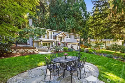 153 221st Avenue NE, Sammamish, WA 98074 - Photo 2