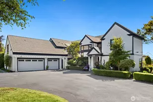 8443 NE 6th St, Medina, WA 98039 - Photo 6