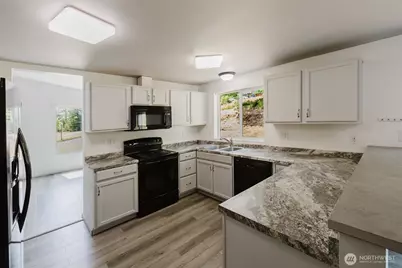 5151 E Pickering Road, Shelton, WA 98584 - Photo 10