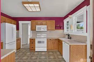 13701 51st Ave NE, Marysville, WA 98271 - Photo 12