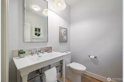 2910 9th Avenue W, Seattle, WA 98119 - Photo 20