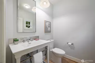 2910 9th Ave W, Seattle, WA 98119 - Photo 20