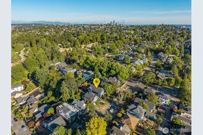 2910 9th Avenue W, Seattle, WA 98119 - Photo 40